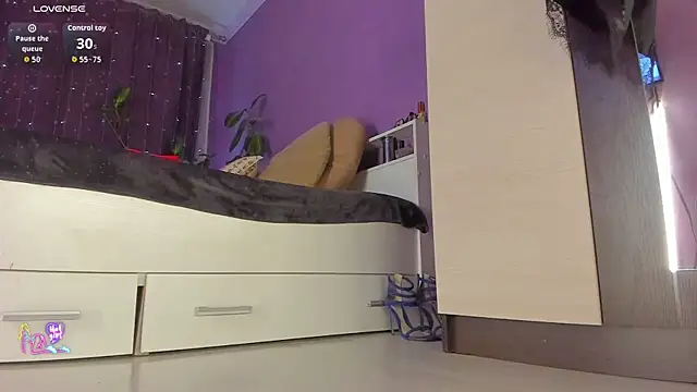 NicolePepper online show from 04-23-26, 01:40