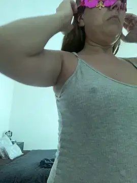 lulupiecitosamor online show from 06-09-26, 12:28