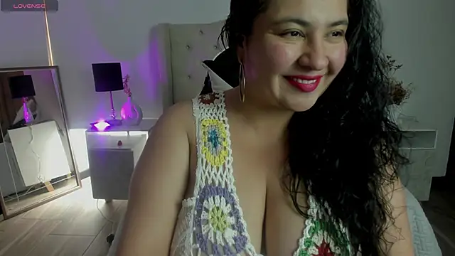 JadeBellee online show from 06-12-26, 06:18