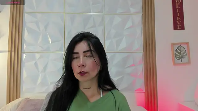 Snapshot of Anniee_333 chatting on 06-26-26, 03:05 Anniee 333 online show from 06-26-26, 03:05