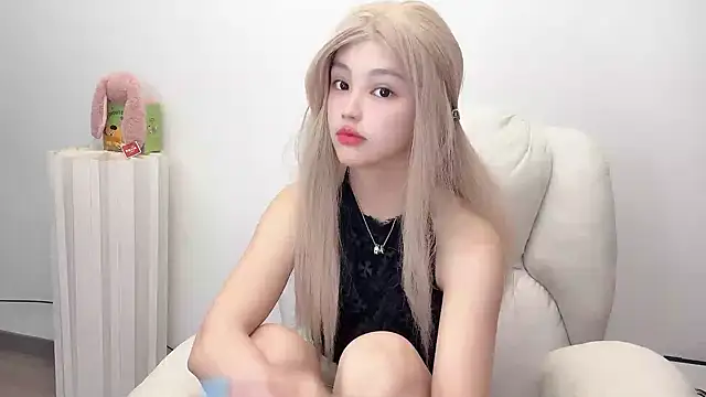 jiangjiang2005 online show from 06-06-26, 04:12