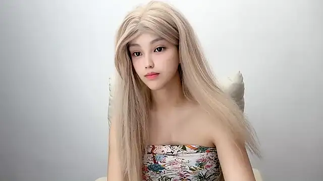 jiangjiang2005 online show from 07-05-26, 04:25