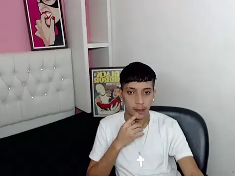 jl brayan12 online show from 07-10-26, 04:06