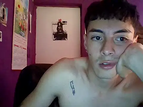 Snapshot of crisanto8 chatting on 05-22-26, 03:06 crisanto8 online show from 05-22-26, 03:06