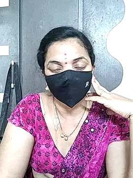 Snapshot of Leela_555 chatting on 06-16-26, 07:11 Leela 555 online show from 06-16-26, 07:11