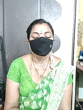 Snapshot of Leela_555 chatting on 06-30-26, 03:29 Leela 555 online show from 06-30-26, 03:29