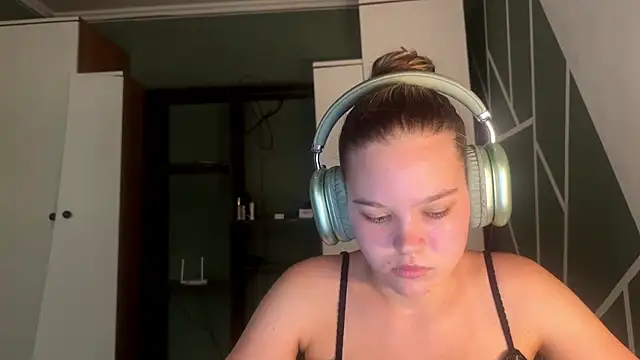 HellyRay online show from 07-04-26, 10:10