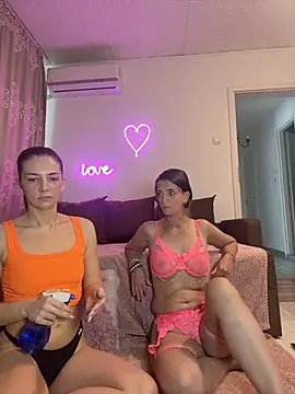 Sabrinee xx divine online show from 06-19-26, 08:29