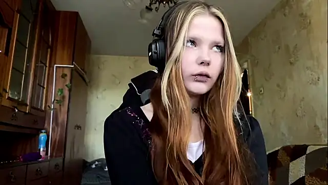SusanaLeichty online show from 05-23-26, 08:51