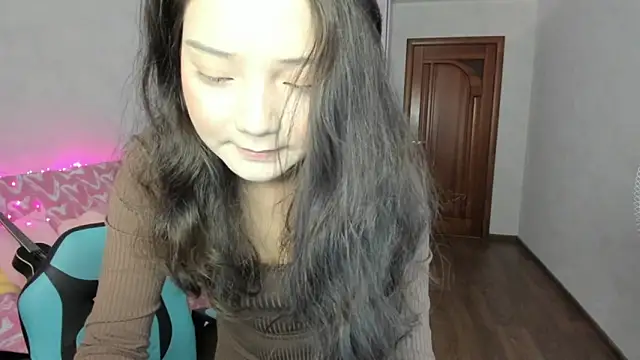 Snapshot of milana_marttt chatting on 06-23-26, 04:32 milana marttt online show from 06-23-26, 04:32