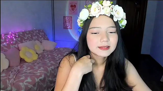 Snapshot of milana_marttt chatting on 07-18-26, 04:05 milana marttt online show from 07-18-26, 04:05