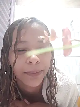 littlehoney00 online show from 05-22-26, 04:45
