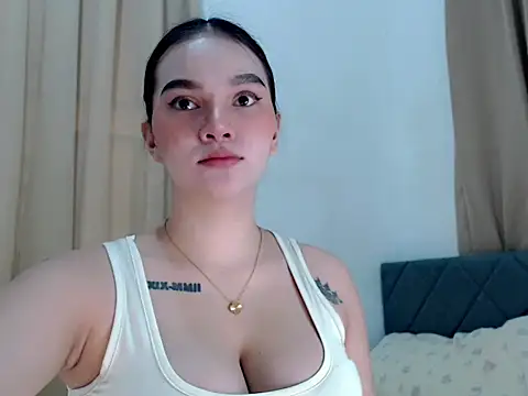 Snapshot of slutty_anna29 chatting on 06-14-26, 08:27 slutty anna29 online show from 06-14-26, 08:27