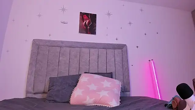 DannaRobers online show from 07-02-26, 03:23