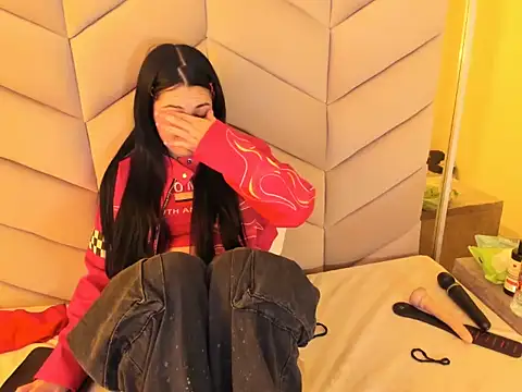 ElaVictoria online show from 06-11-26, 03:10
