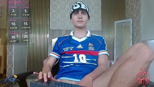 Snapshot of Kyler_tay chatting on 06-18-26, 12:09 Kyler tay online show from 06-18-26, 12:09