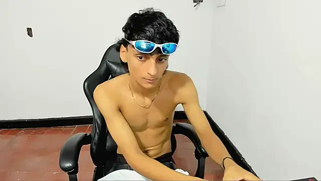 Leal cute666 online show from 06-05-26, 07:03