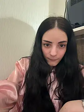 Snapshot of RoseRowley chatting on 06-17-26, 06:31 RoseRowley online show from 06-17-26, 06:31