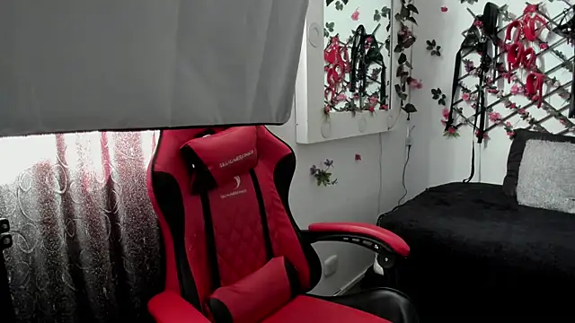 kimmy wold online show from 06-20-26, 01:14