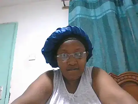 peacechloe online show from 06-29-26, 07:36