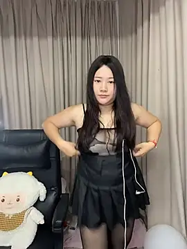 Luckysisi-s online show from 06-23-26, 02:53