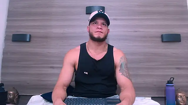 Maximiliano Stronge online show from 06-29-26, 09:04