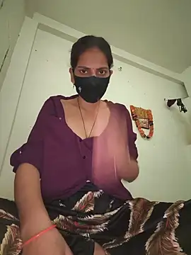 Snapshot of Neha-ji chatting on 06-05-26, 09:26 Neha-ji online show from 06-05-26, 09:26