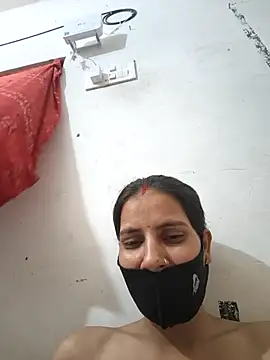 Snapshot of Neha-ji chatting on 06-25-26, 05:12 Neha-ji online show from 06-25-26, 05:12