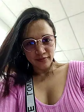 DaniRivers  online show from 06-17-26, 02:40