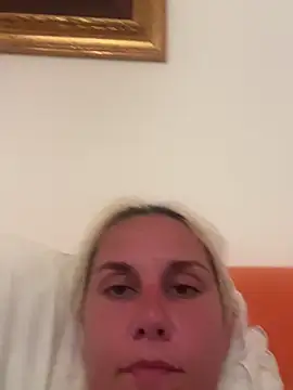 Sofia beee online show from 07-03-26, 09:21