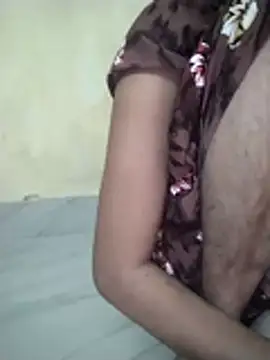 Snapshot of PRIYAGIRLHOT chatting on 06-05-26, 05:47 PRIYAGIRLHOT online show from 06-05-26, 05:47