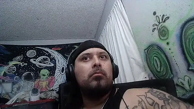 Snapshot of licknitright6 chatting on 05-31-26, 11:17 licknitright6 online show from 05-31-26, 11:17