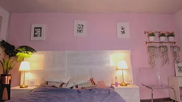 Kimdyy  online show from 06-17-26, 07:26