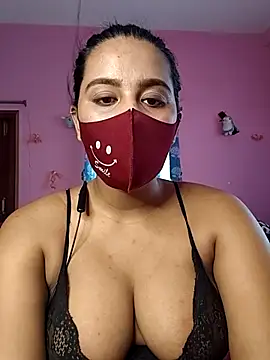 Snapshot of your-berry chatting on 05-26-26, 10:11 your-berry online show from 05-26-26, 10:11