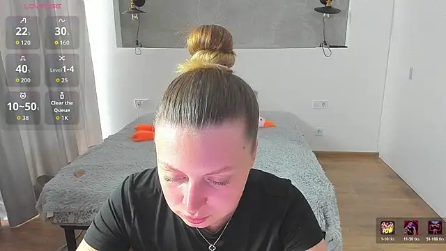 Snapshot of Kitkatvel chatting on 07-10-26, 05:45 Kitkatvel online show from 07-10-26, 05:45