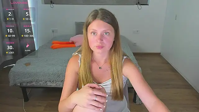 Snapshot of Kitkatvel chatting on 07-14-26, 10:21 Kitkatvel online show from 07-14-26, 10:21