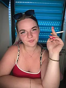 SecretSarah online show from 05-25-26, 08:20