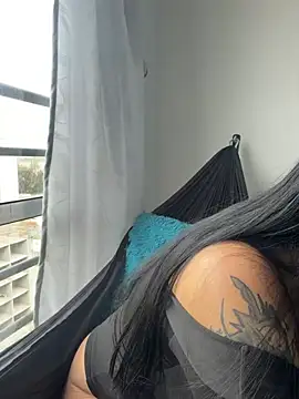 Snapshot of milicablue chatting on 05-28-26, 12:24 milicablue online show from 05-28-26, 12:24