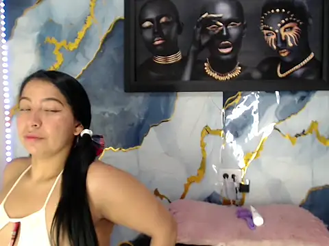 Snapshot of Yasmine_Tapias chatting on 06-18-26, 09:30 Yasmine Tapias online show from 06-18-26, 09:30