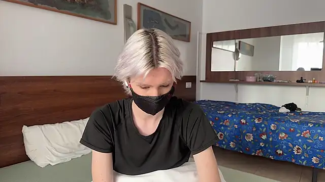 vornyx online show from 06-19-26, 05:23