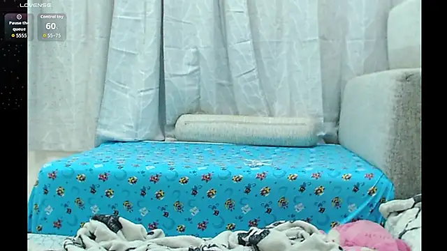 PreettyMiaa online show from 07-10-26, 08:00