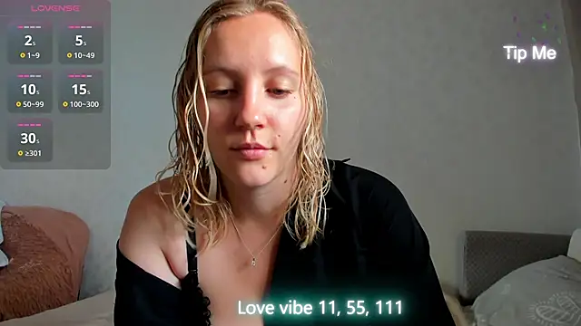 Ann first kiss online show from 07-30-26, 01:04