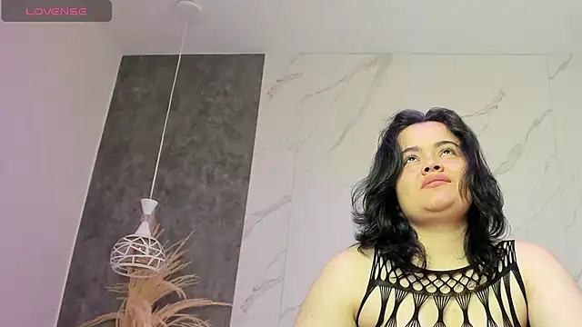 Snapshot of Vicky-Mooree chatting on 07-09-26, 04:05 Vicky-Mooree online show from 07-09-26, 04:05