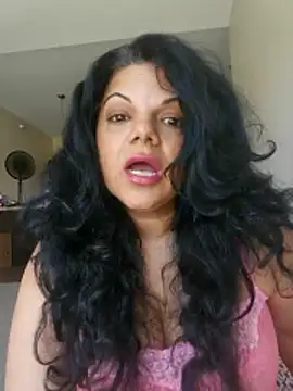 habibiforyou81 online show from 06-06-26, 05:17