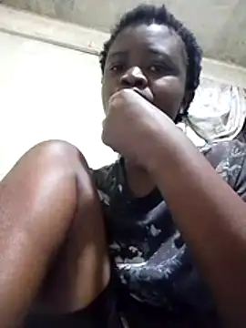 Snapshot of Carinasweets chatting on 06-17-26, 07:55 Carinasweets online show from 06-17-26, 07:55