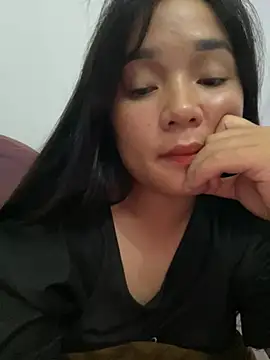 Luna-mi online show from 05-27-26, 02:25