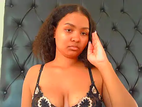 indianaphrodite1 online show from 06-02-26, 06:37