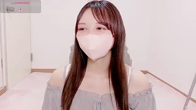 Snapshot of Rina_chan__ chatting on 05-31-26, 04:42 Rina chan online show from 05-31-26, 04:42