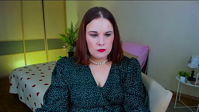 OliviaTwens online show from 07-17-26, 09:38