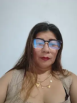 Snapshot of fire_mommy chatting on 06-26-26, 09:41 fire mommy online show from 06-26-26, 09:41